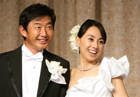 記事/「浮気より老後が心配」石田純一＆理子、３５０人結婚披露宴 - 小父さんから