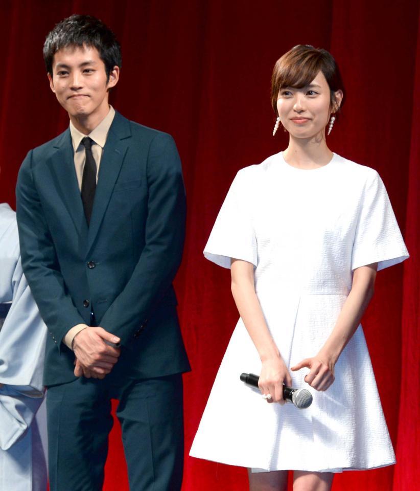 松坂桃李&戸田恵梨香 電撃結婚! 32歳同い年 2度の共演へてゴールイン/芸能/デイリースポーツ online