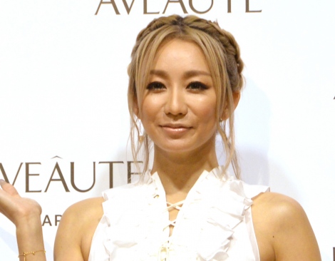 倖田來未の画像・写真 | 倖田來未、ナチュラルな“イメチェン”衣装に照れ笑い「いつもと違う緊張感が…」 1枚目 | ORICON NEWS