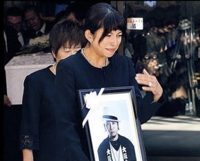 上原多香子の元夫TENNとの馴れ初めは？自殺原因は収入格差？ | こいもうさぎのブログ