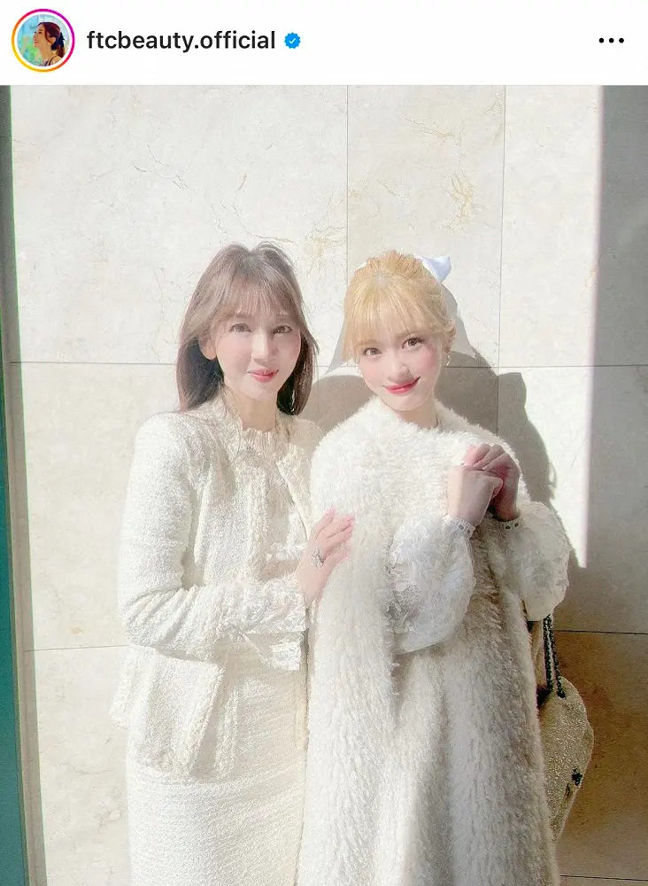 君島十和子さん、長女が「宝塚歌劇団」卒業 美しすぎる門出 ...