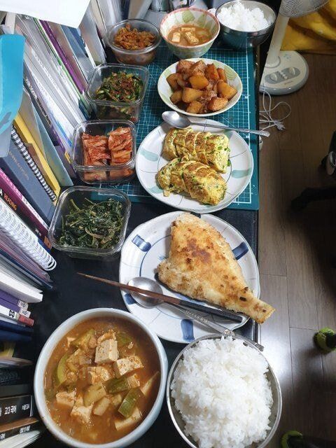 ACCE0132-1C42-429E-A618-CF5604F0EDFC_20230222_163025.jpeg 과외 선생님 살크업 시켜주셨던 할머니.jpg