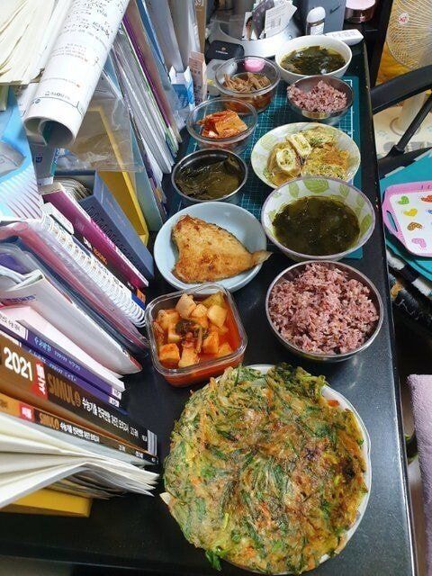 8739E997-3FF8-427F-872D-CE6DBF6089F3_20230222_163031.jpeg 과외 선생님 살크업 시켜주셨던 할머니.jpg