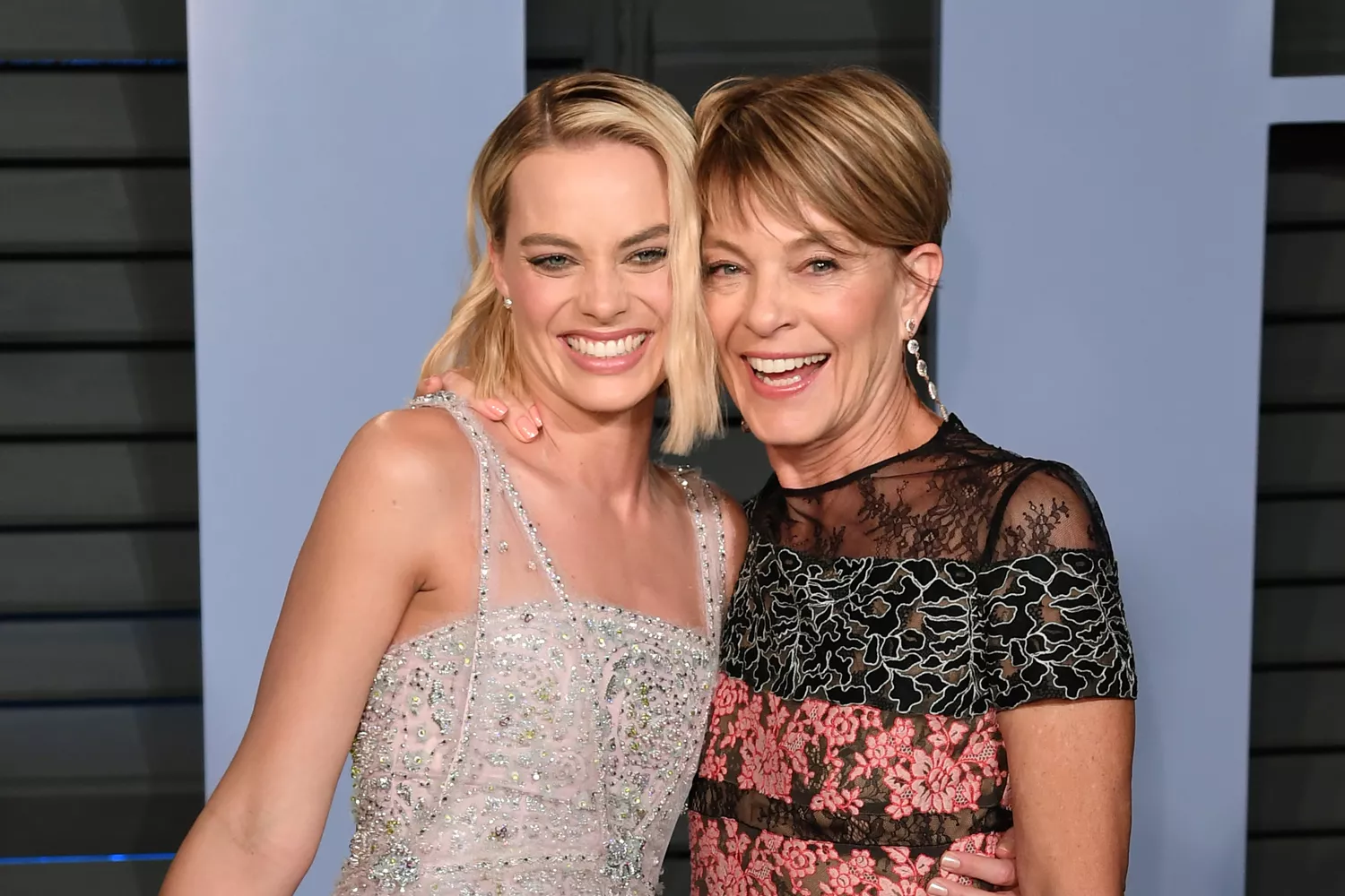 EXCLUSIVE: Margot Robbie Hailed As The 'Perfect Daughter' For Paying ...