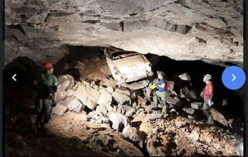 [스압] 미국 사우스다코타 싱크홀 내부에 들어가봤더니...