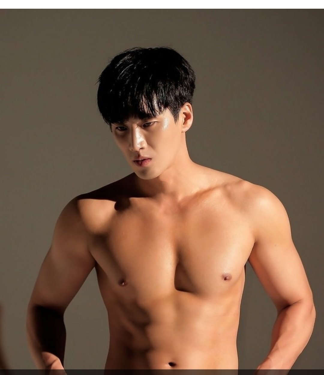 안보현 피지컬 ㅎㄷㄷ