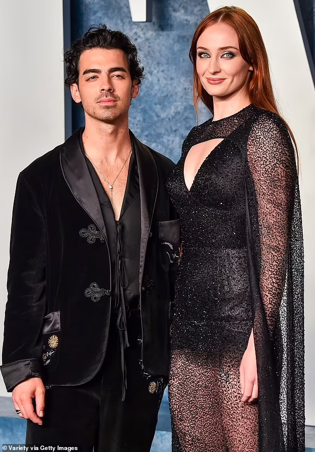 JUST IN: Joe Jonas, 34, And Sophie Turner, 27, Are Finally 'On The Same ...