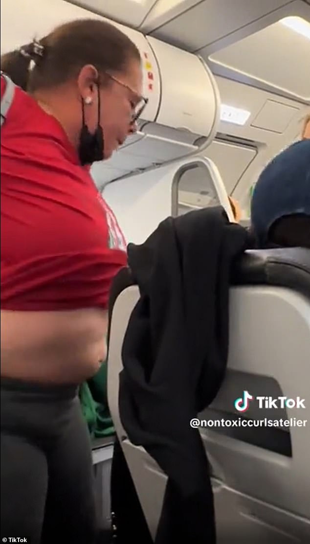 Breaking Outrageous Moment Woman On Frontier Airlines Flight As Woman Pulls Down Her Pants In