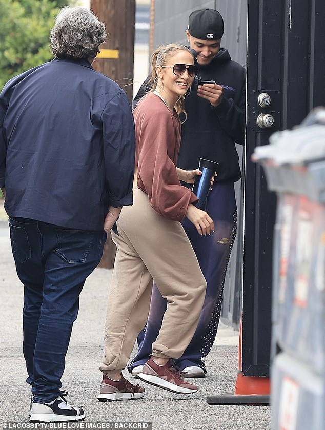 Bennifer Hit By DIVORCE Rumors AGAIN As Jennifer Lopez Steps Out Solo