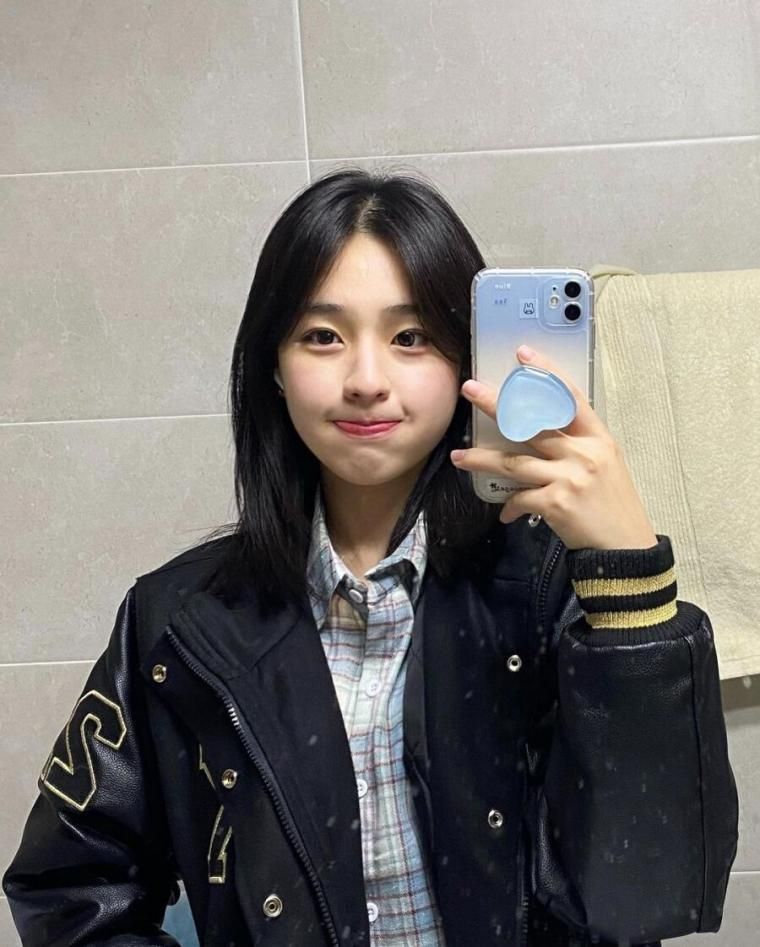 1689575269141027_20240429_203457.jpg 건국대 공대 여신이라는 여대생 ㄷㄷ