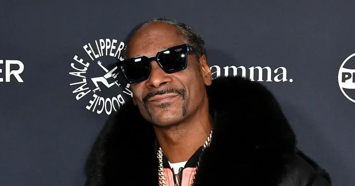 copy of articles thumbnail 1200 x 630 52.jpg - Snoop Dogg's Weed Smoking 'Spiraling out of Control' — as It's Revealed He has Staffer to Stop His Guests 'Getting too High'