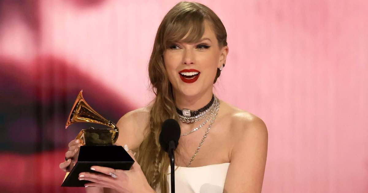 p2.jpg - Taylor Swift Makes Grammy History, and Fans Can't Stop Praising Her