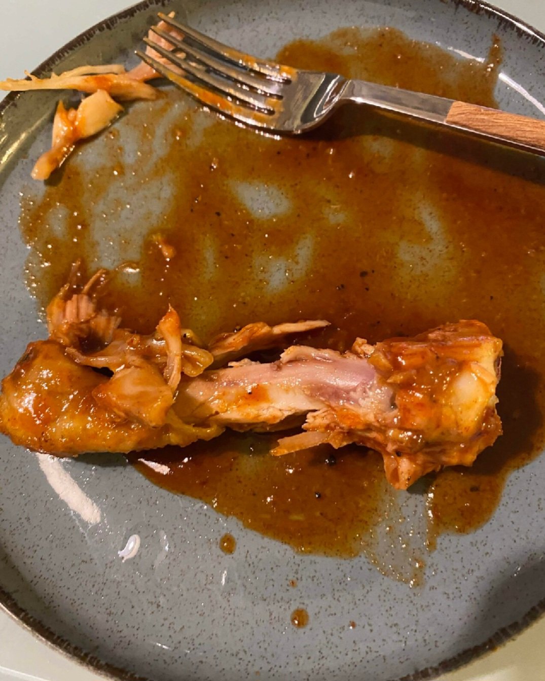 1000006794.jpg 와이프가 치킨을 이따구로 먹음