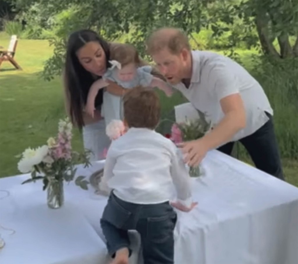 Meghan and Harry Share New Pictures of Archie & Lilibet In Their ...