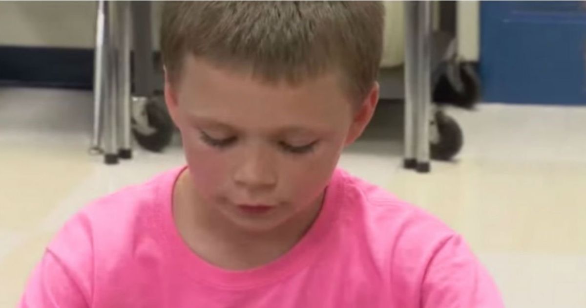 copy of articles thumbnail 1200 x 630 3 32.jpg - Boy Bullied For Wearing Pink Shirt To School, Mother Received a Text From Her Son & Couldn’t Believe What She Saw