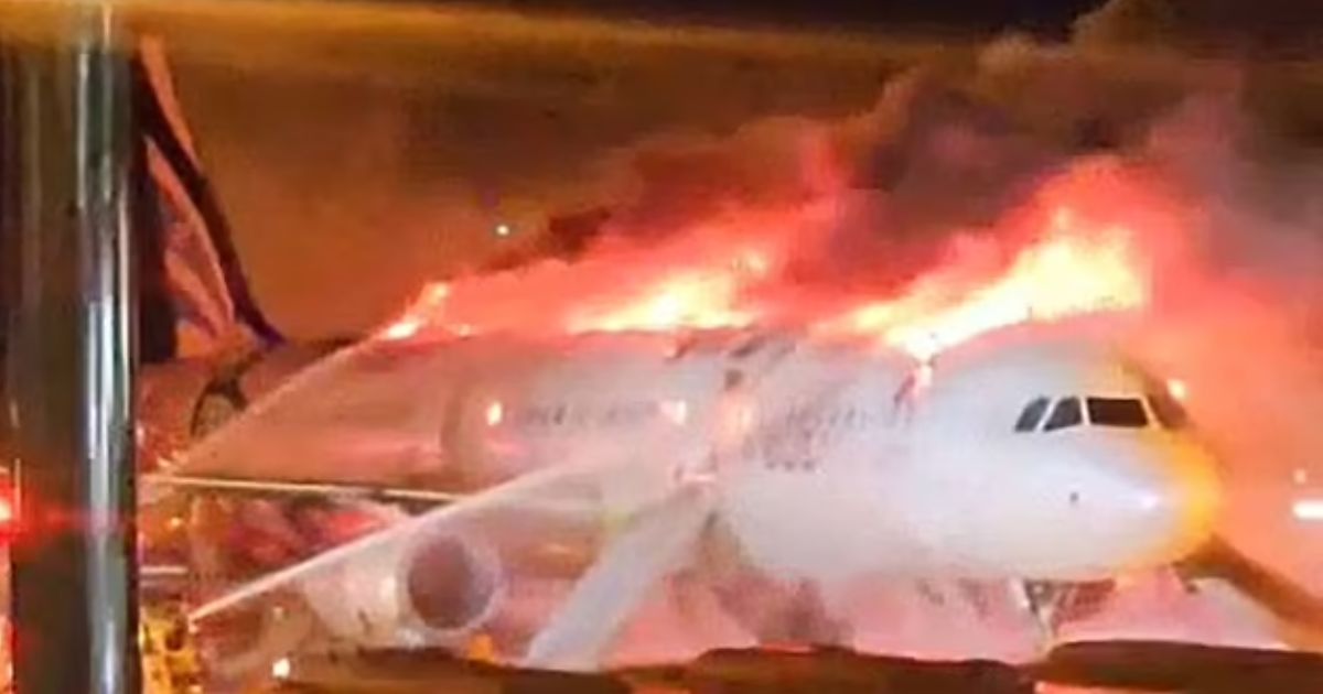 copy of articles thumbnail 1200 x 630 14 5.jpg - Fire RIPS Through Passenger Plane Sparking Emergency Evacuation