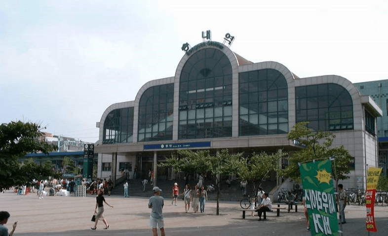 4.png 낭만의 2000년대 초 사진들 100장.jpg