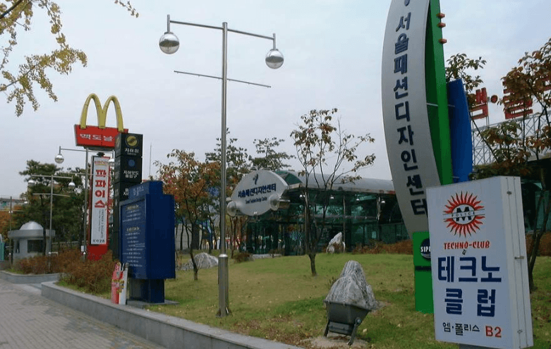 55.png 낭만의 2000년대 초 사진들 100장.jpg