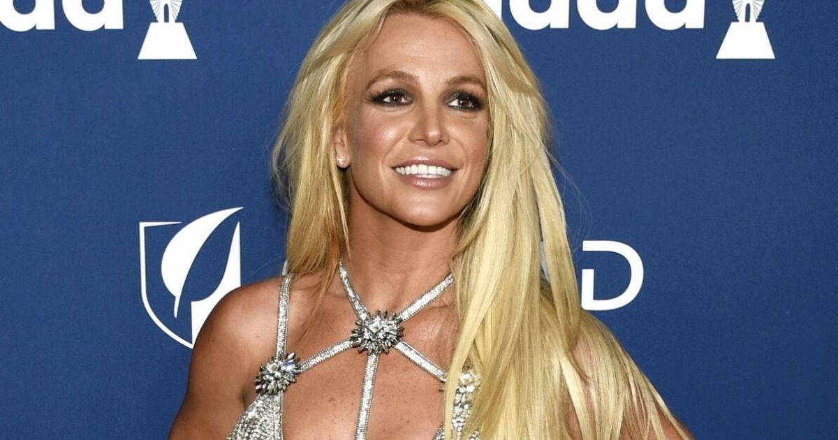 copy of articles thumbnail 1200 x 630 25 3.jpg - 'She's Crying for Help!'- Britney Spears' Increasingly Erratic Posts Raise Troubling Questions With Fans