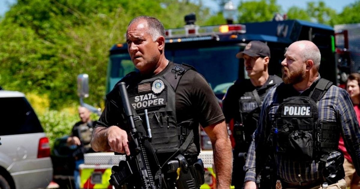 copy of articles thumbnail 1200 x 630 32 2.jpg - One DEAD & Many Hospitalized After Active Shooter Opens Fire At Florida State University