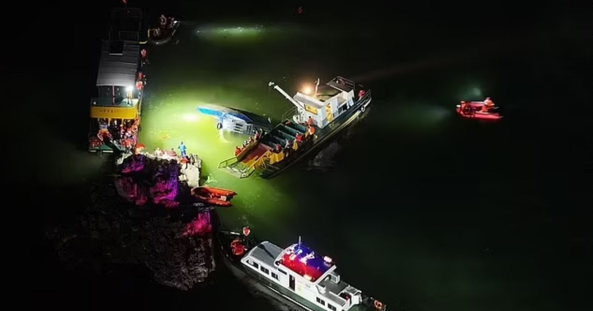 copy of articles thumbnail 1200 x 630 22 2.jpg - 10 DEAD After Tourist Boat Capsizes