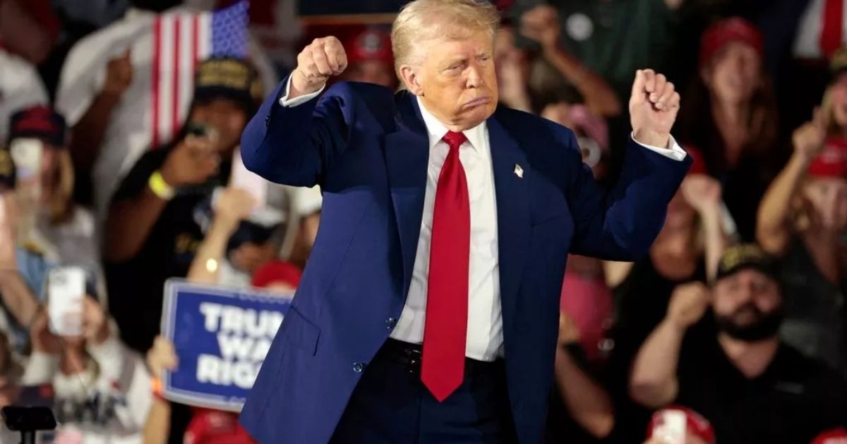 copy of articles thumbnail 1200 x 630 24.jpg - CNN Fact Checker ROASTS President Trump For Claiming He Won The Election THREE Times