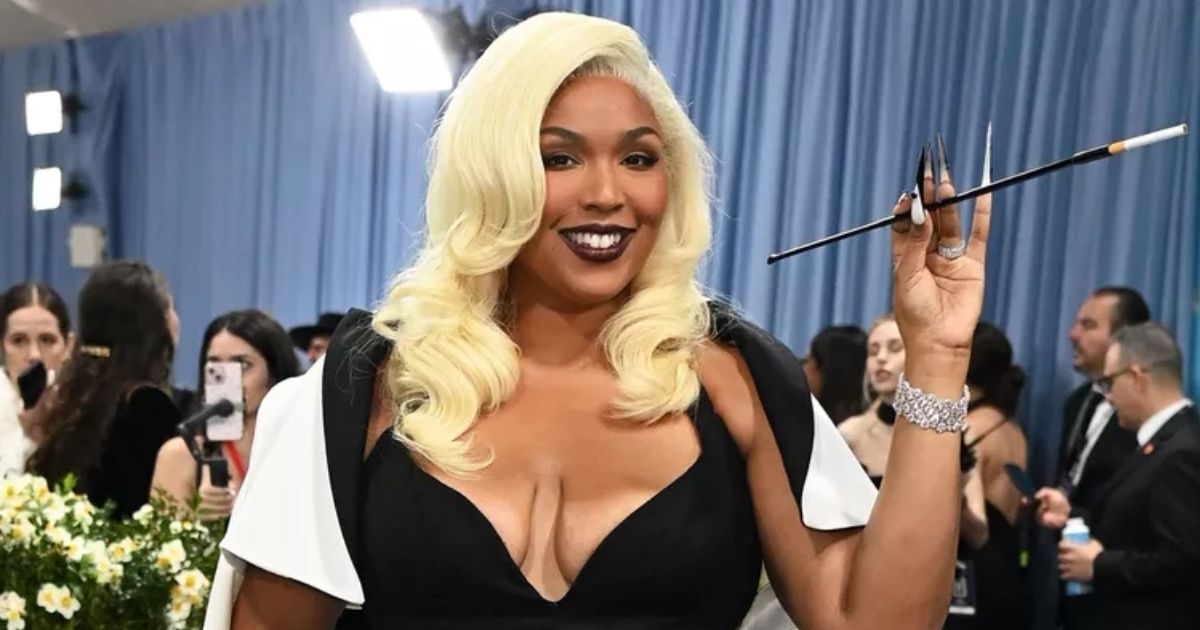 copy of articles thumbnail 1200 x 630 35 1.jpg - Lizzo Debuts Platinum Blonde Hair at 2025 Met Gala as She Shows Off Weight Loss in Curve-Hugging Gown