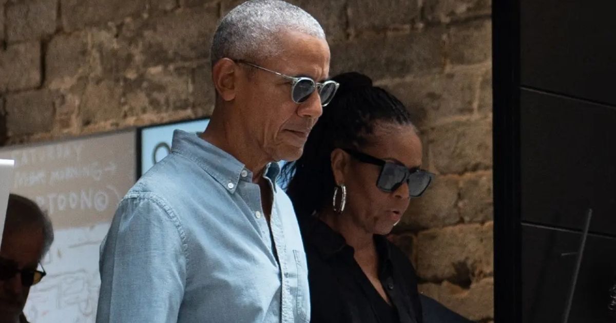copy of articles thumbnail 1200 x 630 46 1.jpg - Barack and Michelle Obama’s Former Martha’s Vineyard Summer Home Lists for $39 Million — as Divorce Rumors Ramp Up