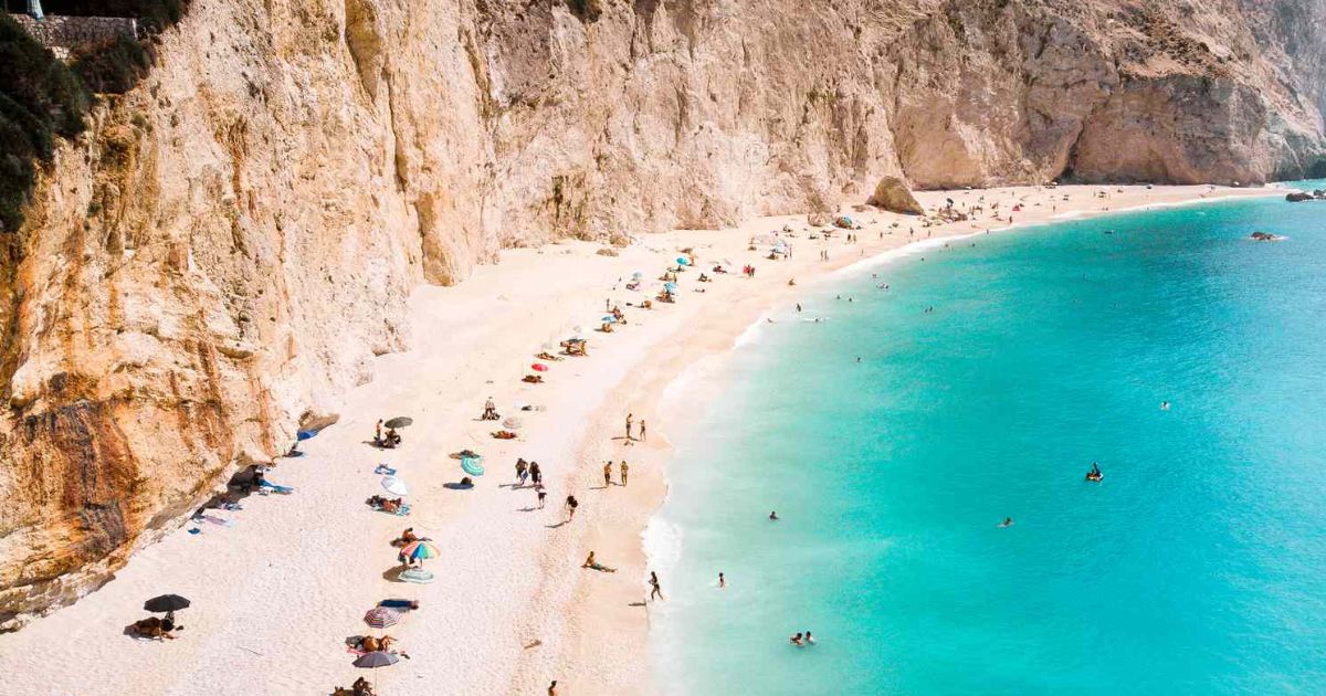 copy of articles thumbnail 1200 x 630 67.jpg - Powerful 6.1 Magnitude Earthquake Leaves Travellers Stunned at Popular Tourist Hotspot as Urgent Tsunami Warning Issued