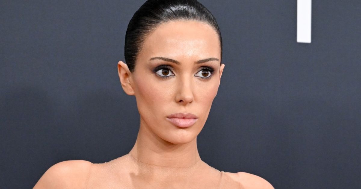 copy of articles thumbnail 1200 x 630 2025 06 18t112730 070.jpg - Bianca Censori SHOCKS In Near-N*ked Outfit As Calls for ‘Public Indecency’ Arrest Arise