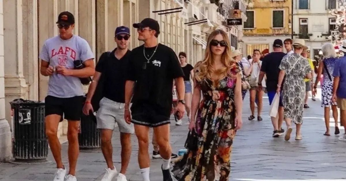copy of articles thumbnail 1200 x 630 2025 06 29t193916 697.jpg - Newly Single Orlando Bloom and Sydney Sweeney Spotted Strolling Through Venice Together After Jeff Bezos, Lauren Sánchez’s Wedding