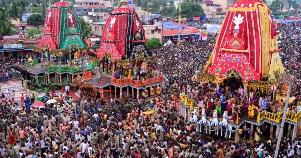 copy of articles thumbnail 1200 x 630 2025 06 30t154626 417.jpg - 3 Killed, More Than a Dozen Others Hospitalized After Sudden Stampede at Popular Festival