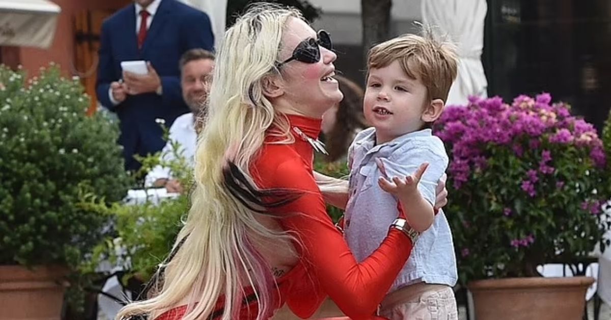 copy of articles thumbnail 1200 x 630 68 1.jpg - Elon Musk's Ex Grimes Makes Heartbreaking Announcement As She Battles Serious Issues