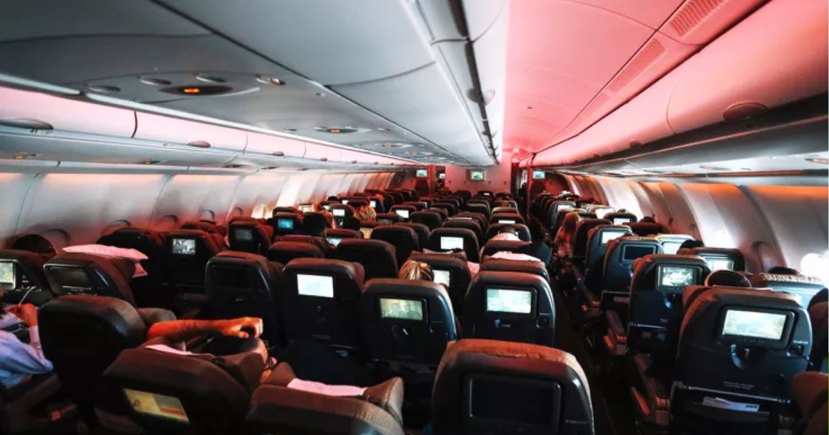 copy of articles thumbnail 1200 x 630 83 1.jpg - Man Abandons Grieving Partner in Economy After Getting Free Upgrade to Business Class on 14-Hour Flight