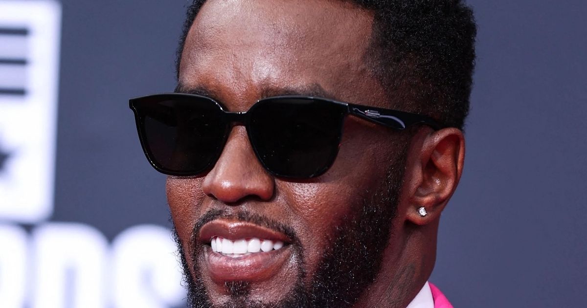 copy of articles thumbnail 1200 x 630 2025 07 01t140020 583.jpg - Diddy's Trial Takes Dramatic Turn Two Hours Into Deliberations As Celeb Could Face Life Sentence