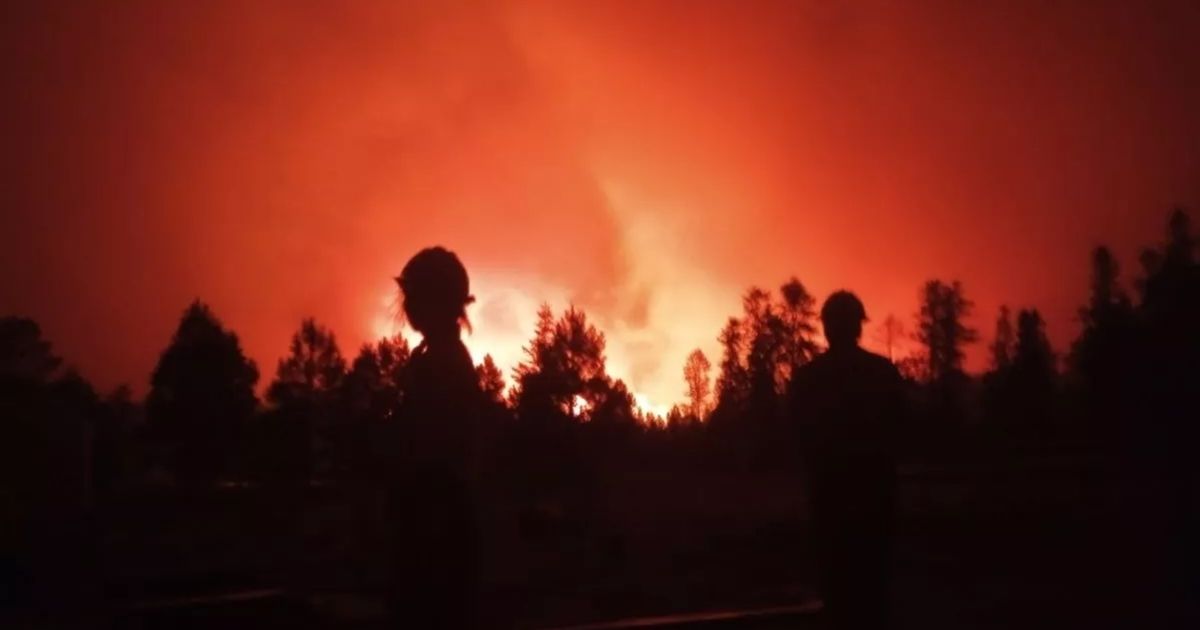 copy of articles thumbnail 1200 x 630 2025 07 14t163057 509.jpg - Wildfires Tear Through Grand Canyon Devastating Historic Sites in Raging Inferno