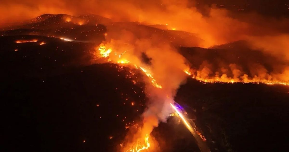 copy of articles thumbnail 1200 x 630 2025 07 29t020245 755.jpg - At least 17 killed in ‘apocalyptic’ wildfires sparked by record 50C heatwave as thousands flee their homes