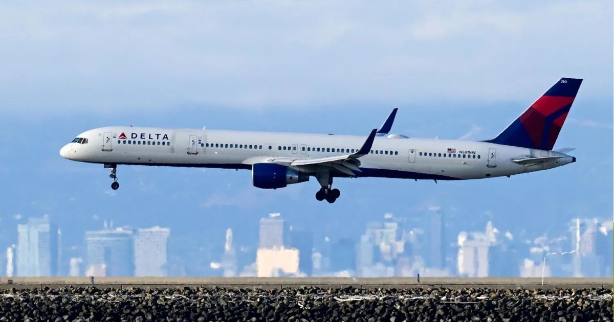 copy of articles thumbnail 1200 x 630 2025 07 29t143920 091.jpg - Fear Among Passengers As Authorities Storm Cockpit and ARREST Delta Pilot Upon Landing For Disturbing Child Abuse Charges