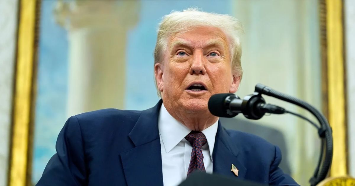 copy of articles thumbnail 1200 x 630 2025 08 07t152304 794.jpg - Trump repeats claim Kimmel, Fallon are 'next' after Stephen Colbert cancellation