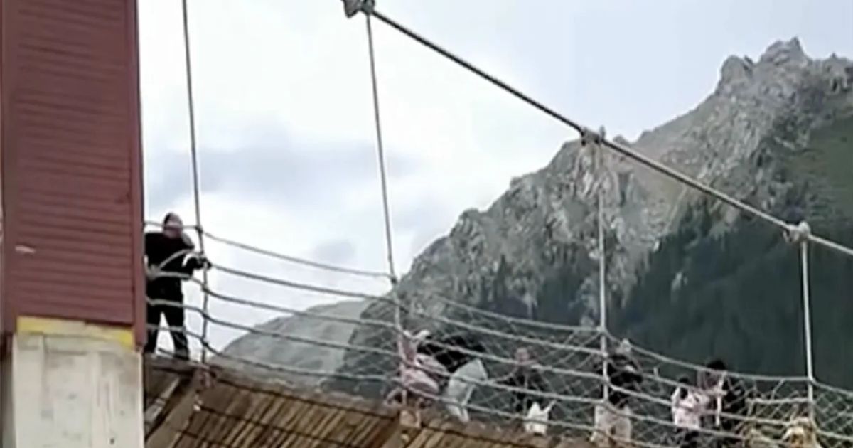 copy of articles thumbnail 1200 x 630 2025 08 08t160249 486.jpg - 5 Dead and 24 Injured After Suspension Bridge Cable Suddenly Snaps Over River