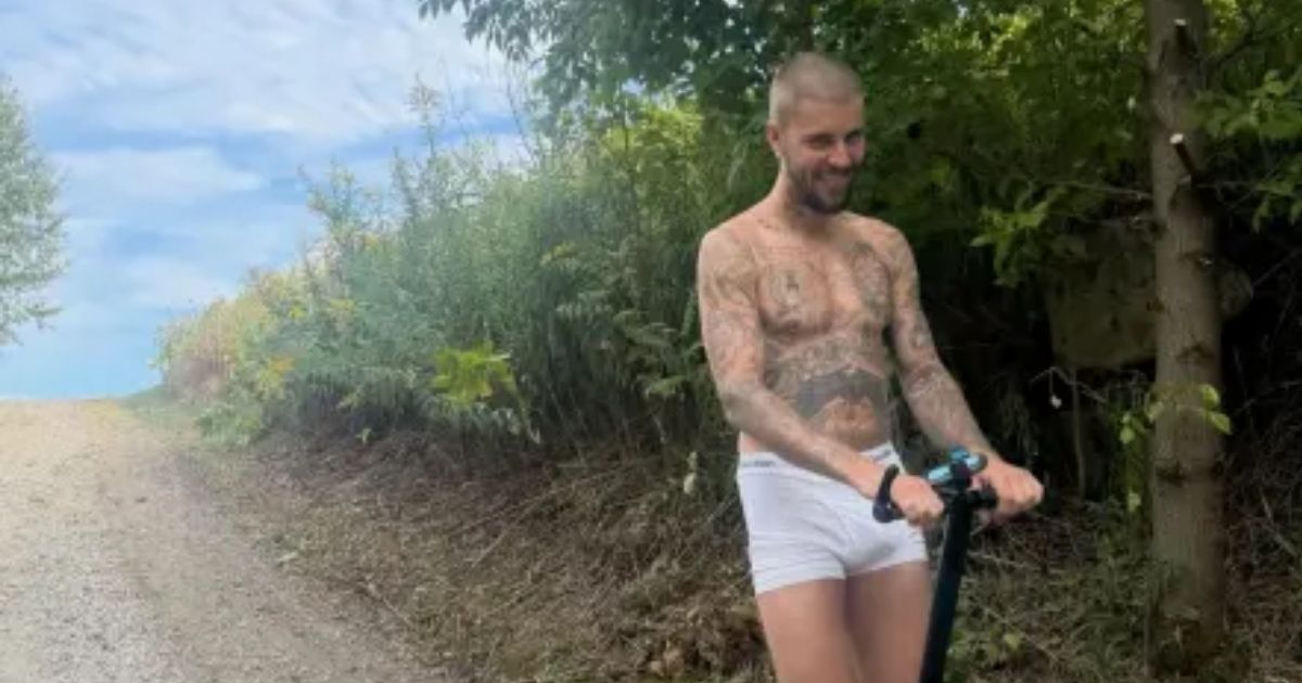 copy of articles thumbnail 1200 x 630 2025 09 11t163558 262.jpg - 'Behave Like A Father for Once!'- Justin Bieber Fans Fear For Star's Wellbeing After He Goes For Segway Ride Without Clothes