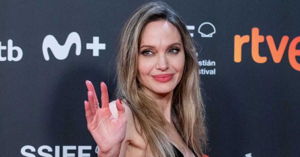 copy of articles thumbnail 1200 x 630 98 9.jpg - "I Love My Country But at This Time I DON'T Recognize It!"- Angelina Jolie Shares Her Displeasure With America