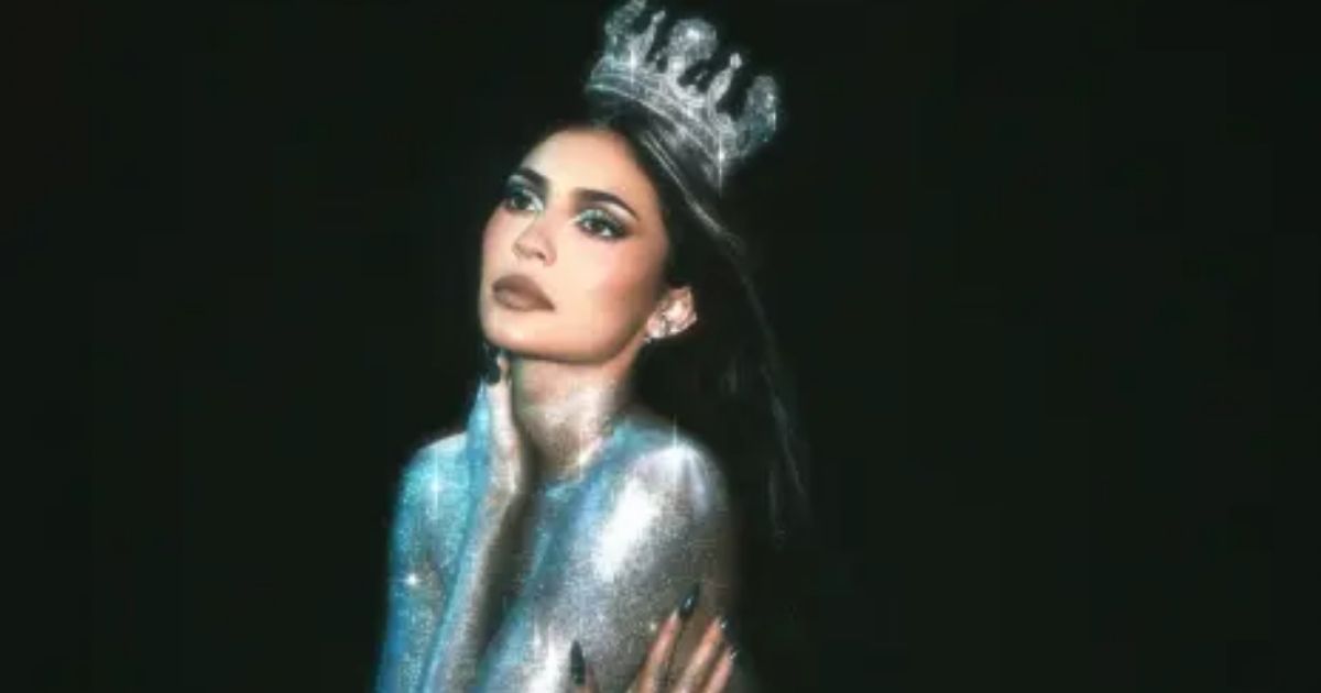 copy of articles thumbnail 1200 x 630 2025 10 14t145533 430.jpg - Kylie Jenner wears nothing but body glitter and a crown in new Kylie Cosmetics campaign