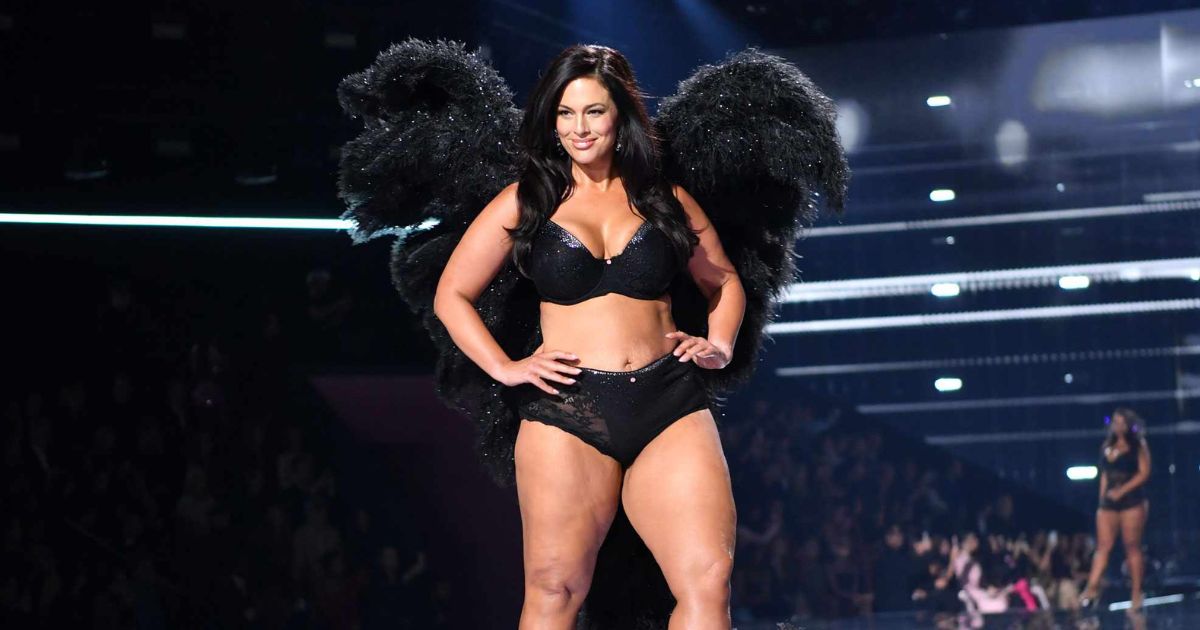 copy of articles thumbnail 1200 x 630 2025 10 16t150146 428.jpg - 'Get Off The Runway!'- Plus-Size Star Ashley Graham BLASTED For Claiming 68% of American Women Look Like Her While Appearing on Victoria Secret Fashion Show