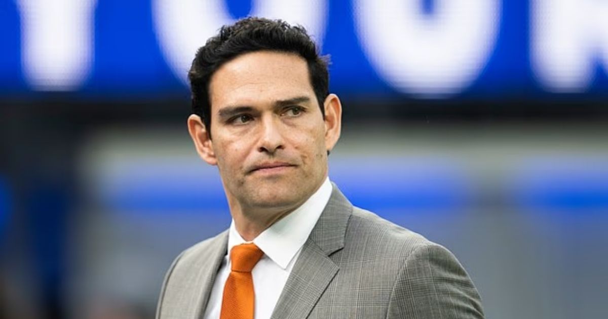 copy of articles thumbnail 1200 x 630 95 5.jpg - NFL Superstar Mark Sanchez ARRESTED From Hospital After Being STABBED In The Chest