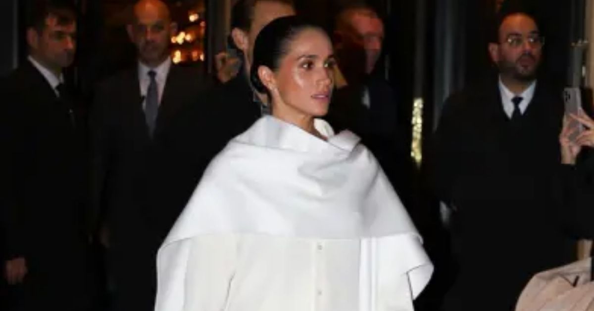 copy of articles thumbnail 1200 x 630 97 4.jpg - Meghan Markle makes her Paris Fashion Week debut at Balenciaga show in chic all-white ensemble